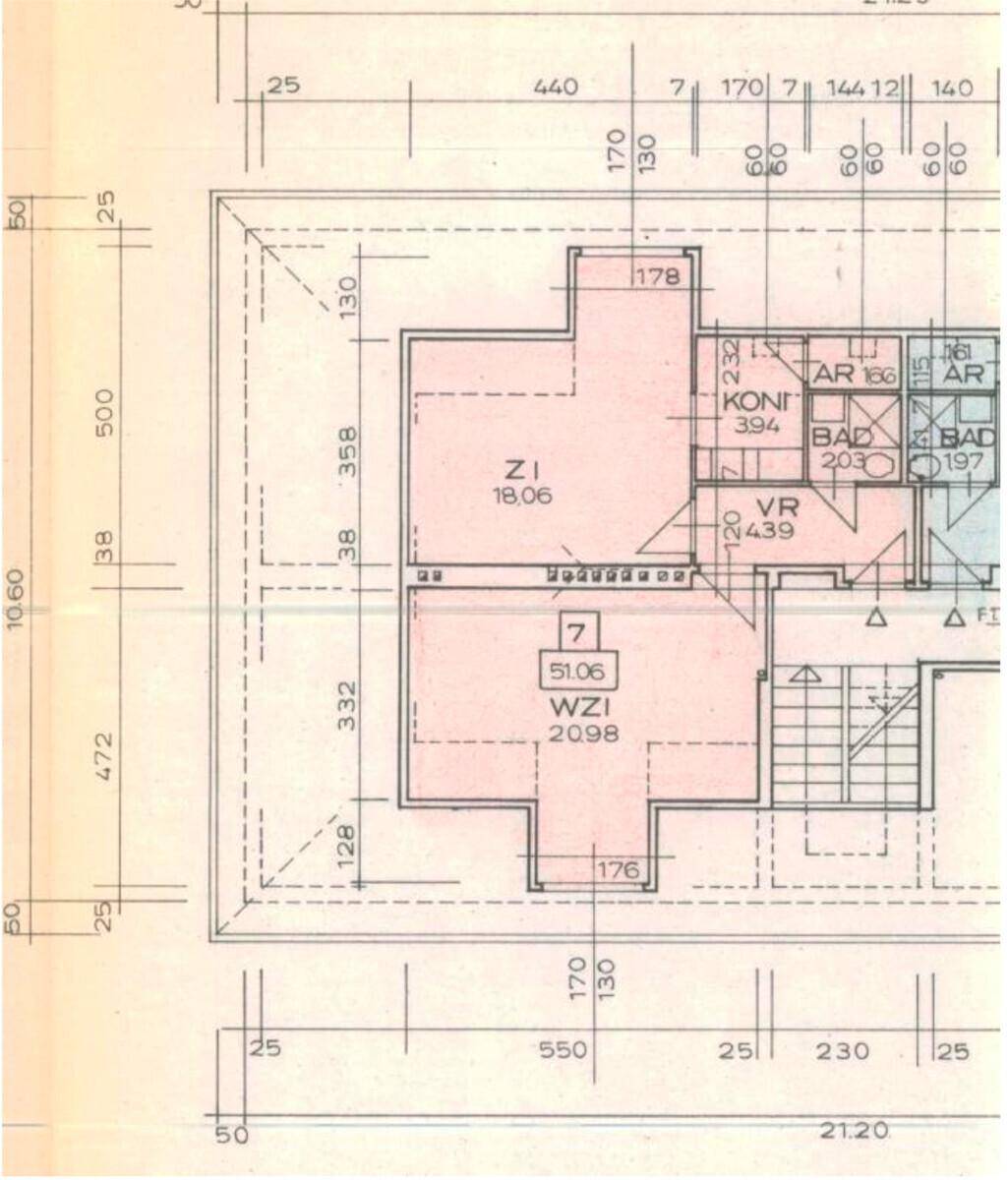 Detaillierter Grundrissplan mit Raumaufteilung und Bemaßungen des Wohnbereichs.