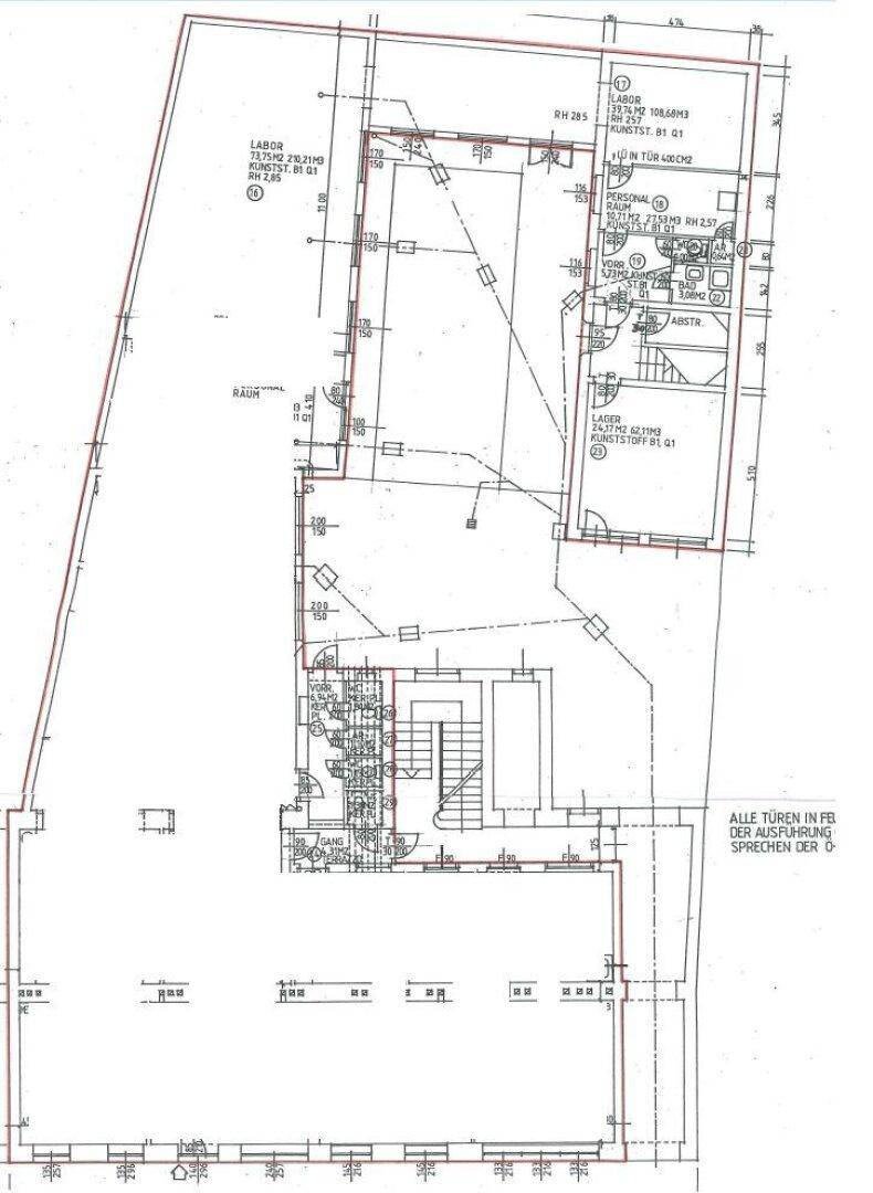 Detaillierter Grundrissplan mit Raumaufteilung und Maßen für eine Gewerbefläche.