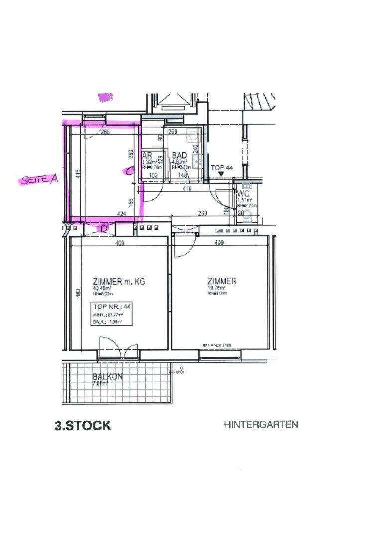 Grundriss des 3. Stocks mit Zimmern, Bad, WC und Balkon, übersichtlich dargestellt.