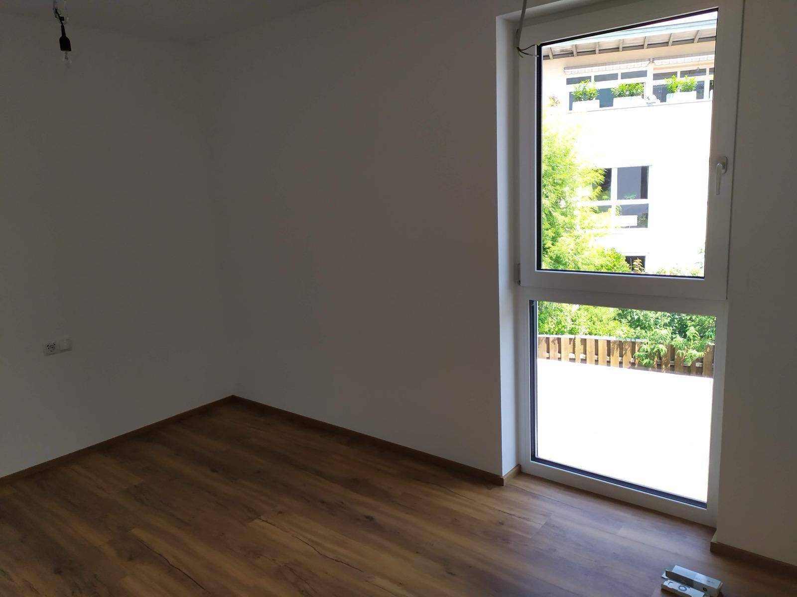 3-Zimmer-Gartenwohnung, Einbauküche, 2 Tiefgaragenstellplätze mit E Lademöglichkeit in Zell - Ansicht 5