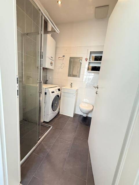 entzückende Altbau 1 Zimmer Wohnung - Więcej