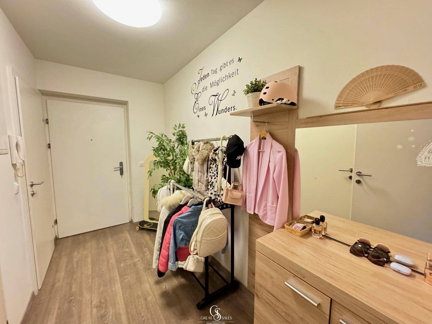 Eingangsbereich/Garderobe