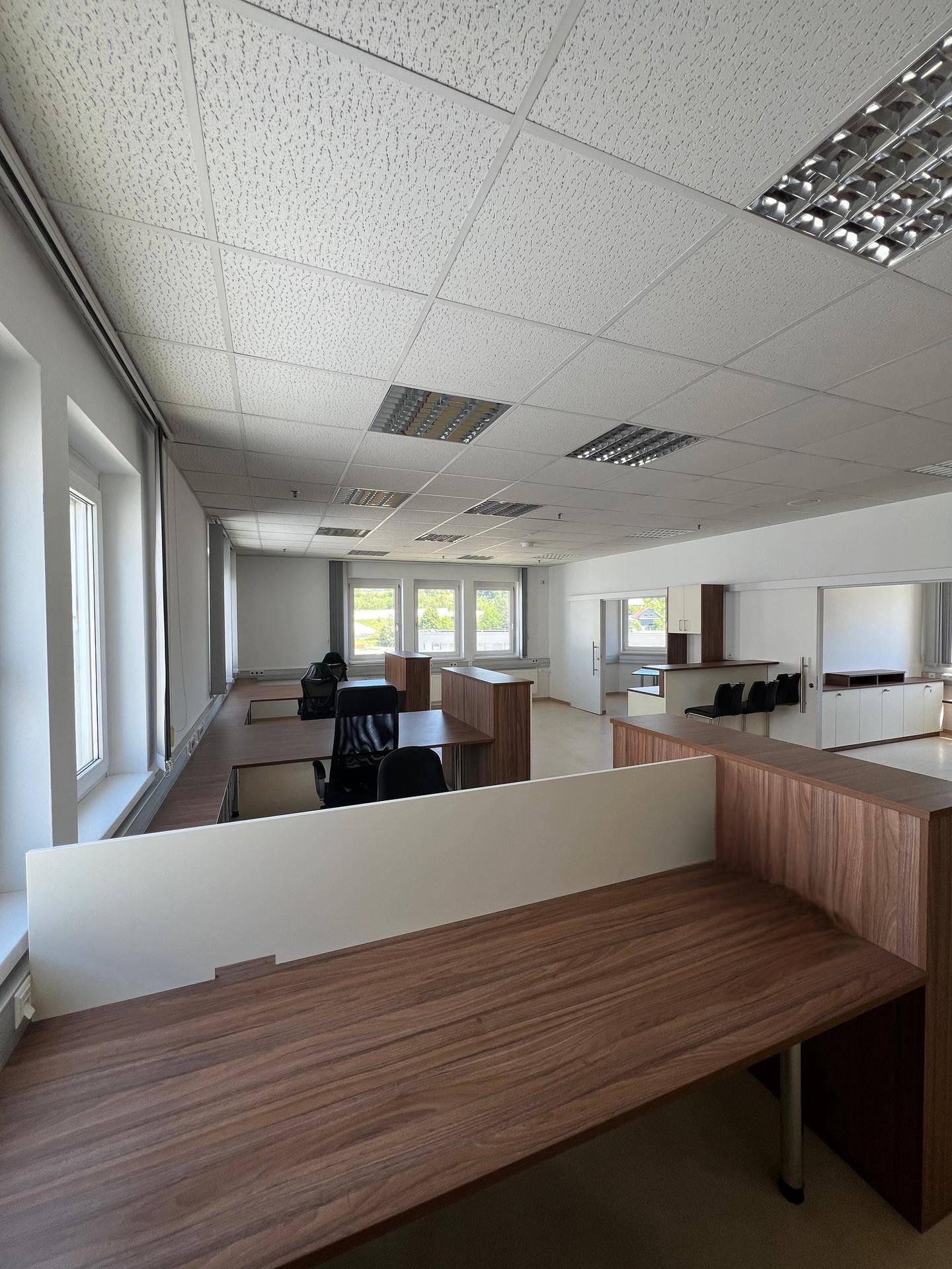 Bürofläche 117,95 m² (3 Büros im 2. Obergeschoss) ab sofort zu vermieten - Ansicht 2