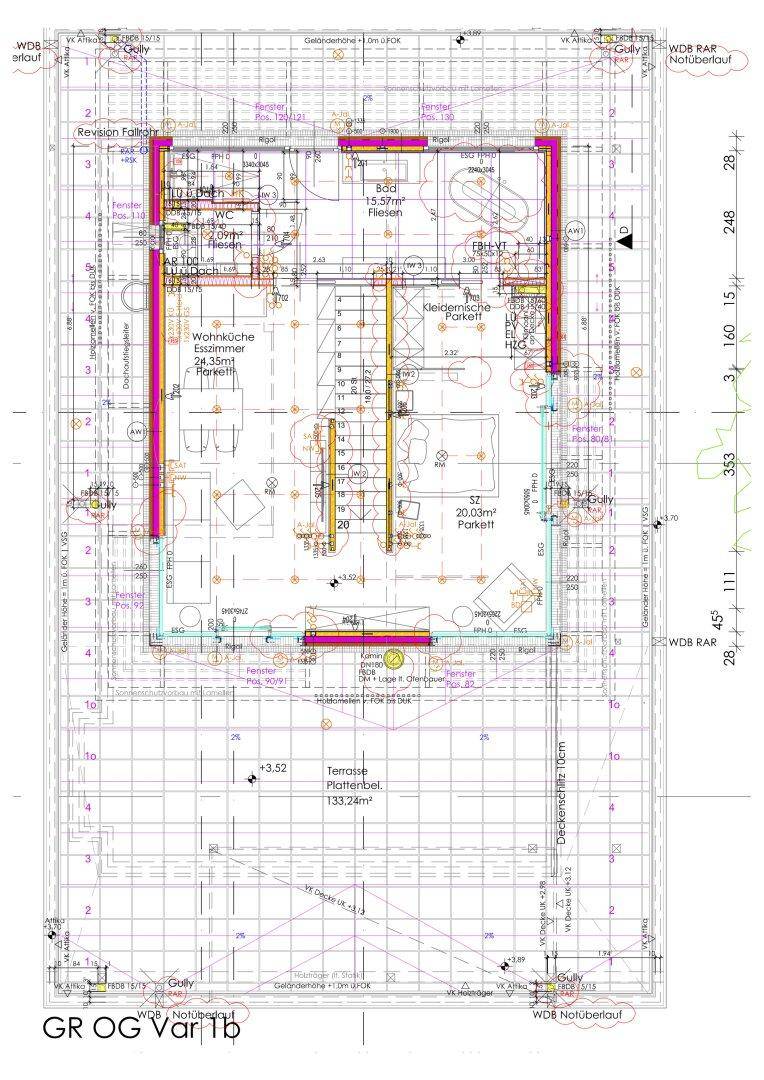 Detaillierter Grundriss des Obergeschosses mit Raumaufteilung und Terrassenbereich.