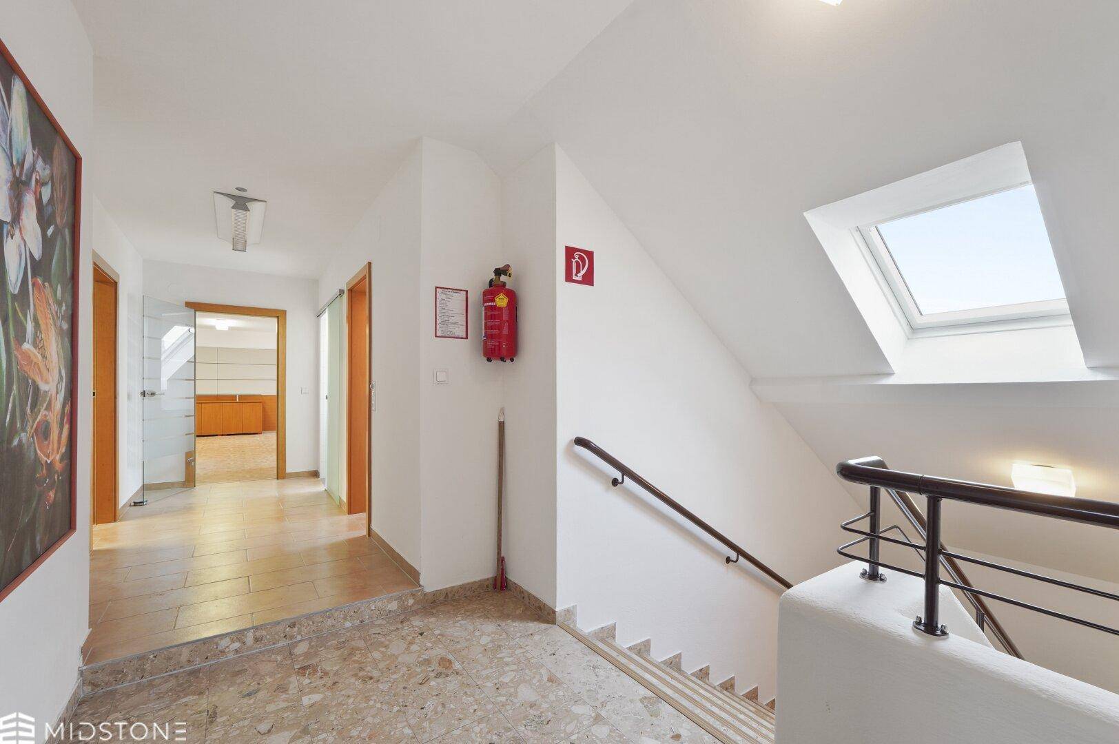 Zentrale Büro- oder Praxisfläche mit drei Räumen in Toplage von Horn - Ansicht 2