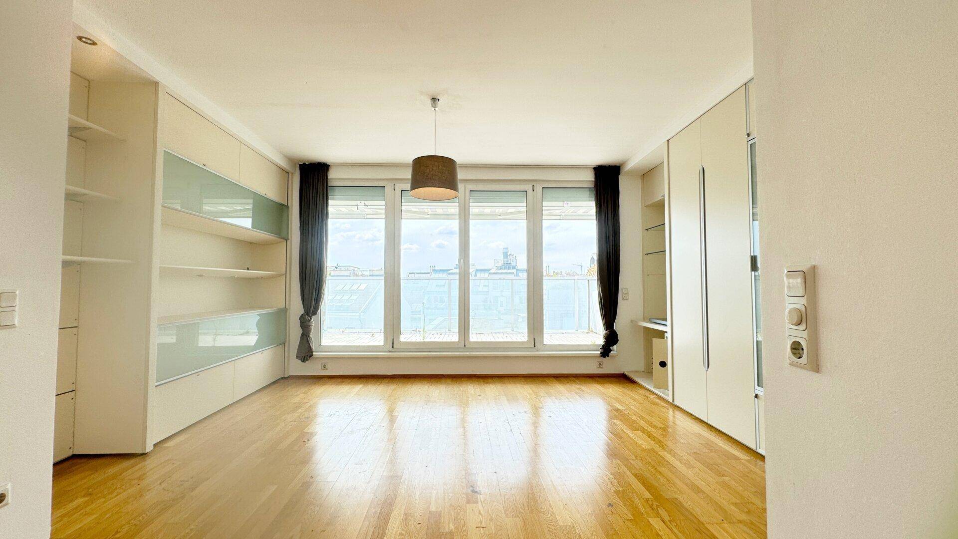 großes Zimmer (Studio) - untere Ebene