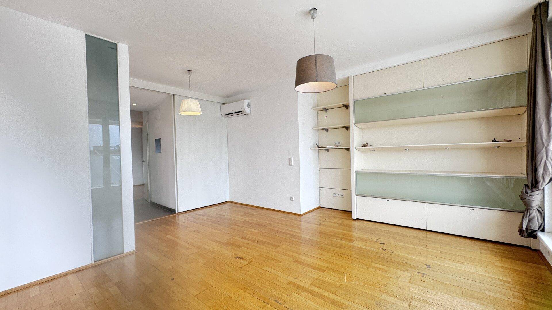 großes Zimmer (Studio) - untere Ebene