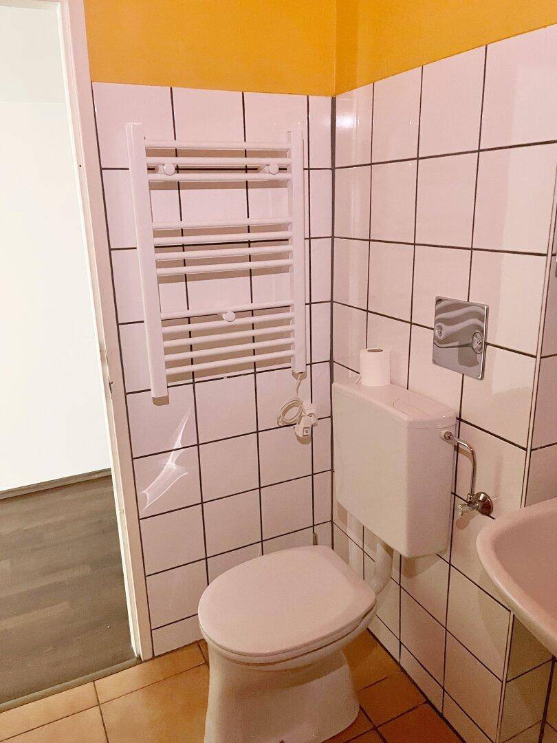 Badezimmer mit Toilette