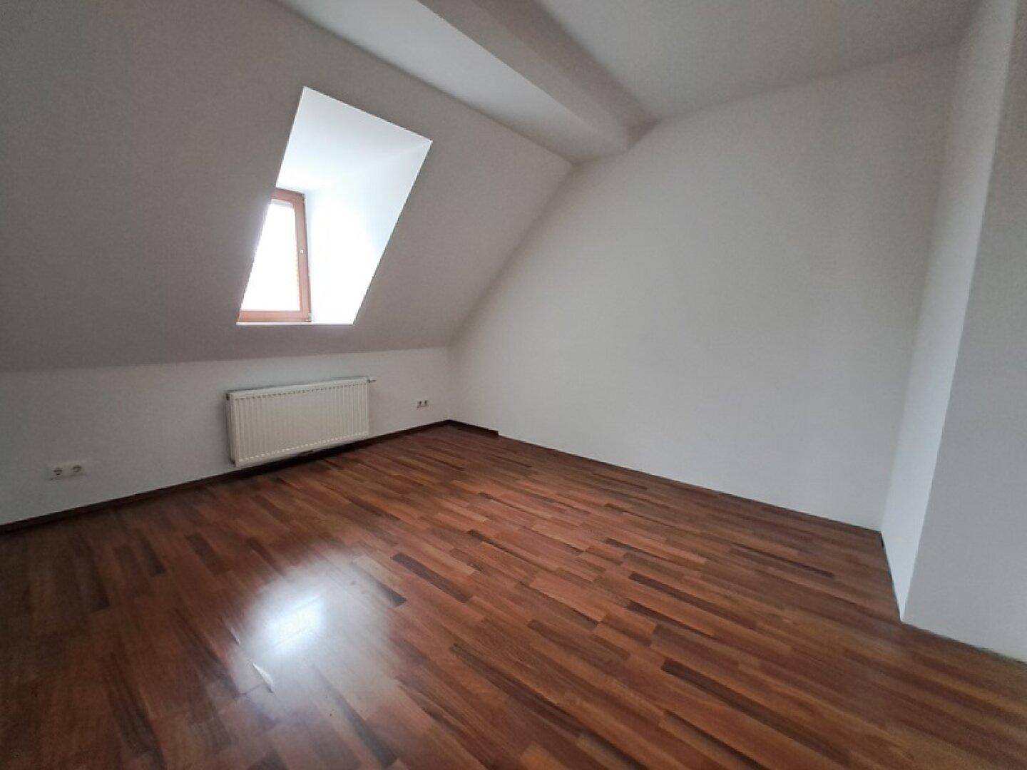 Solide Wohnung mit Blick auf Köflach - Ansicht 2