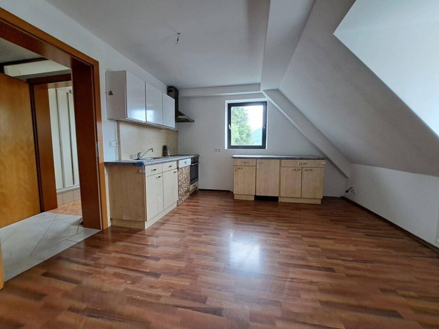 Solide Wohnung mit Blick auf Köflach - Ansicht 3