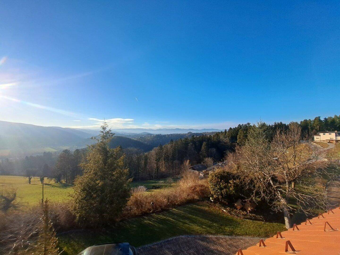 Exklusiver Landsitz in herrlicher Aussichtslage – pohled 6