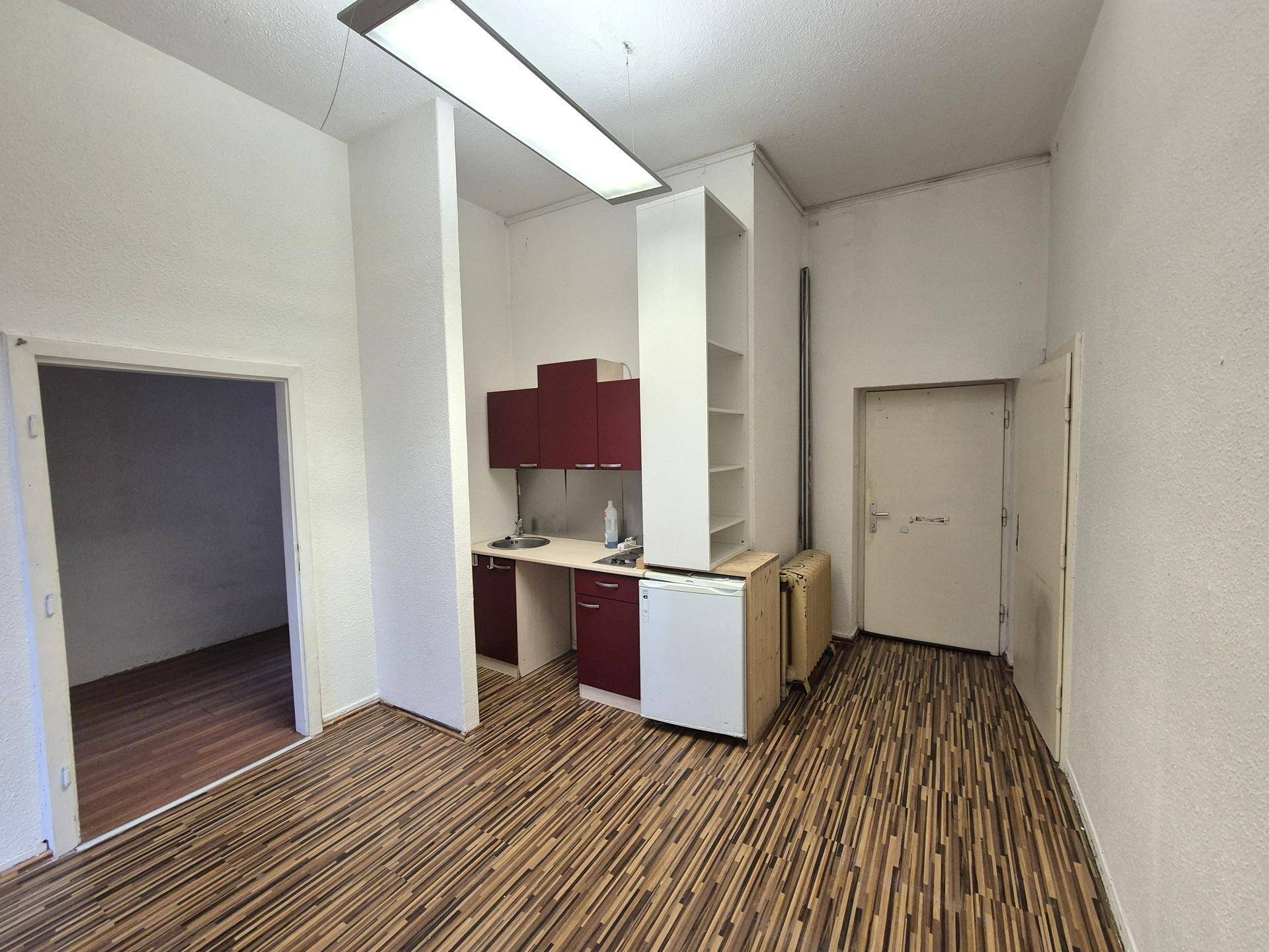 Provisionsfreies Geschäftslokal - Perfekte Lage, große Schaufenster! - Ansicht 5