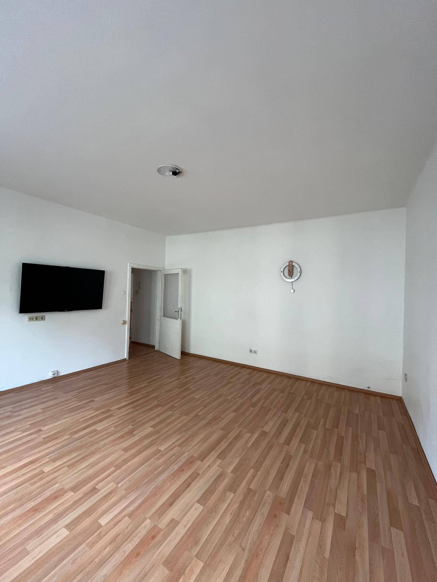 Provisionsfrei! Top aufgeteilte, helle 2-Zimmer-Wohnung in zentraler Lage von Wiener Neustadt - Ansicht 2