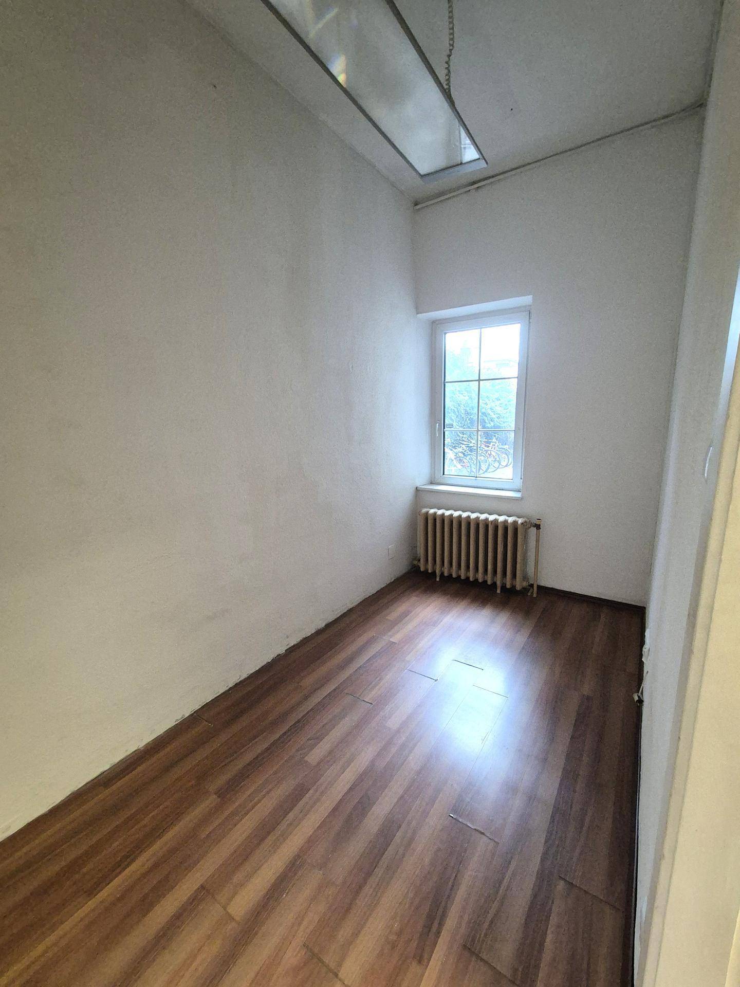 Provisionsfreies Geschäftslokal - Perfekte Lage, große Schaufenster! - Ansicht 6