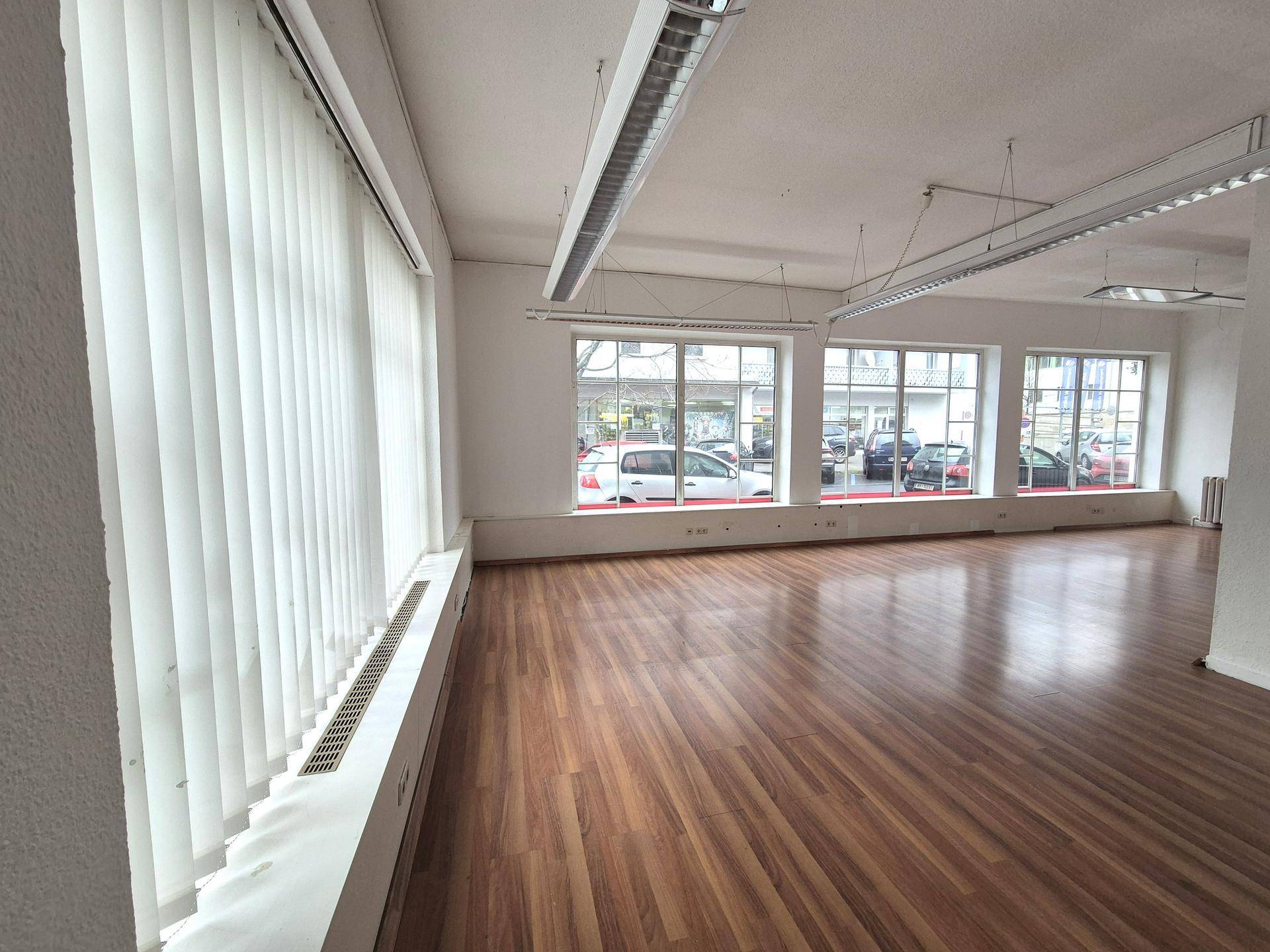 Provisionsfreies Geschäftslokal - Perfekte Lage, große Schaufenster! - Ansicht 4