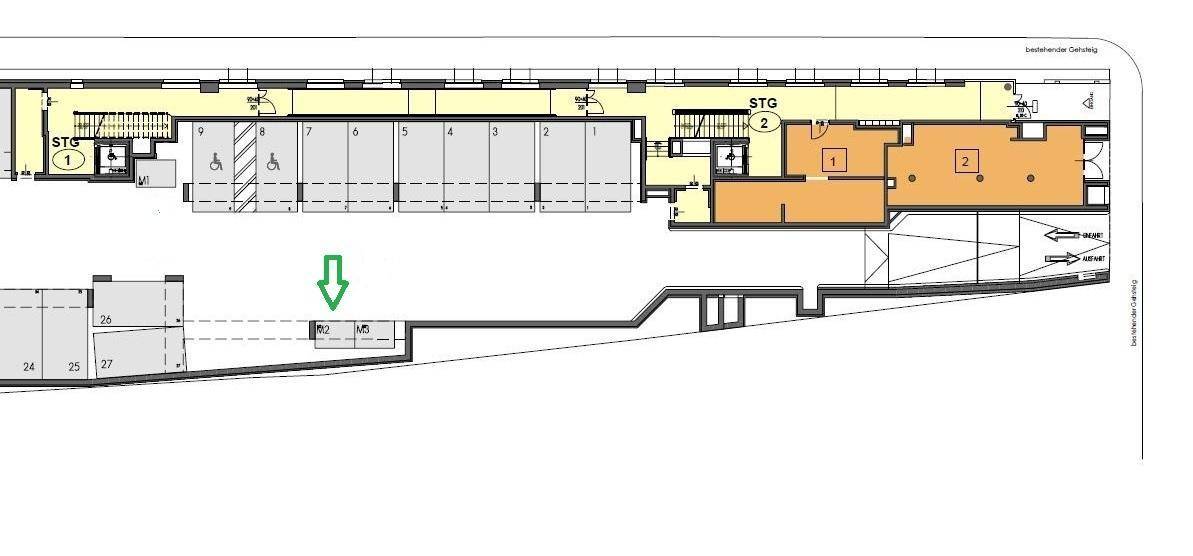 Grundrissplan eines Untergeschosses mit Tiefgaragenstellplätzen, Aufzügen und barrierefreien Parkmöglichkeiten.
