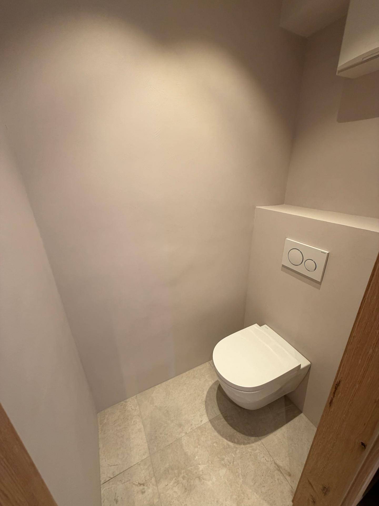 Erstbezug nach exklusiver Kernsanierung ! 75 m² 2 Balkone Stellplatz Kellerabteil - Mehr