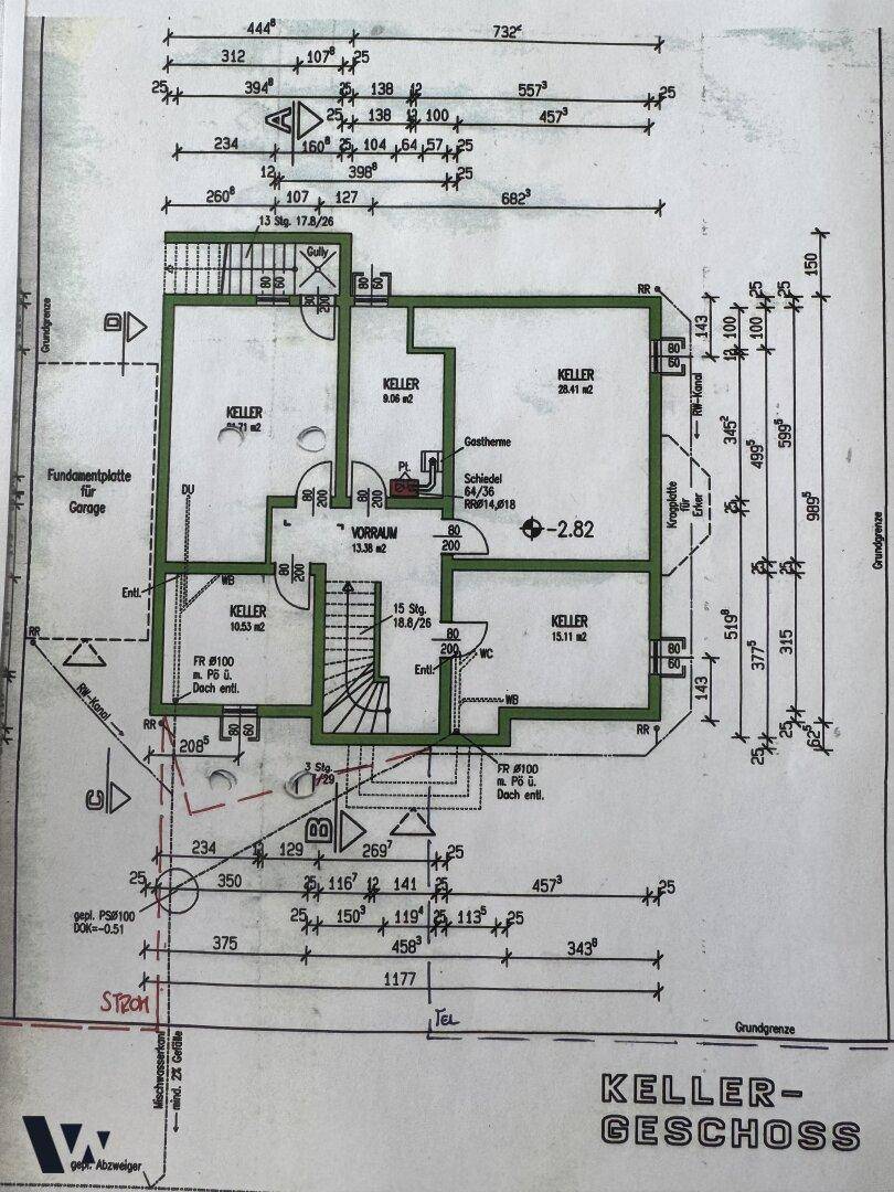 Grundriss des Kellergeschosses mit mehreren Kellerräumen und Technikbereich.