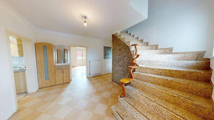 Treppe nach oben.jpeg