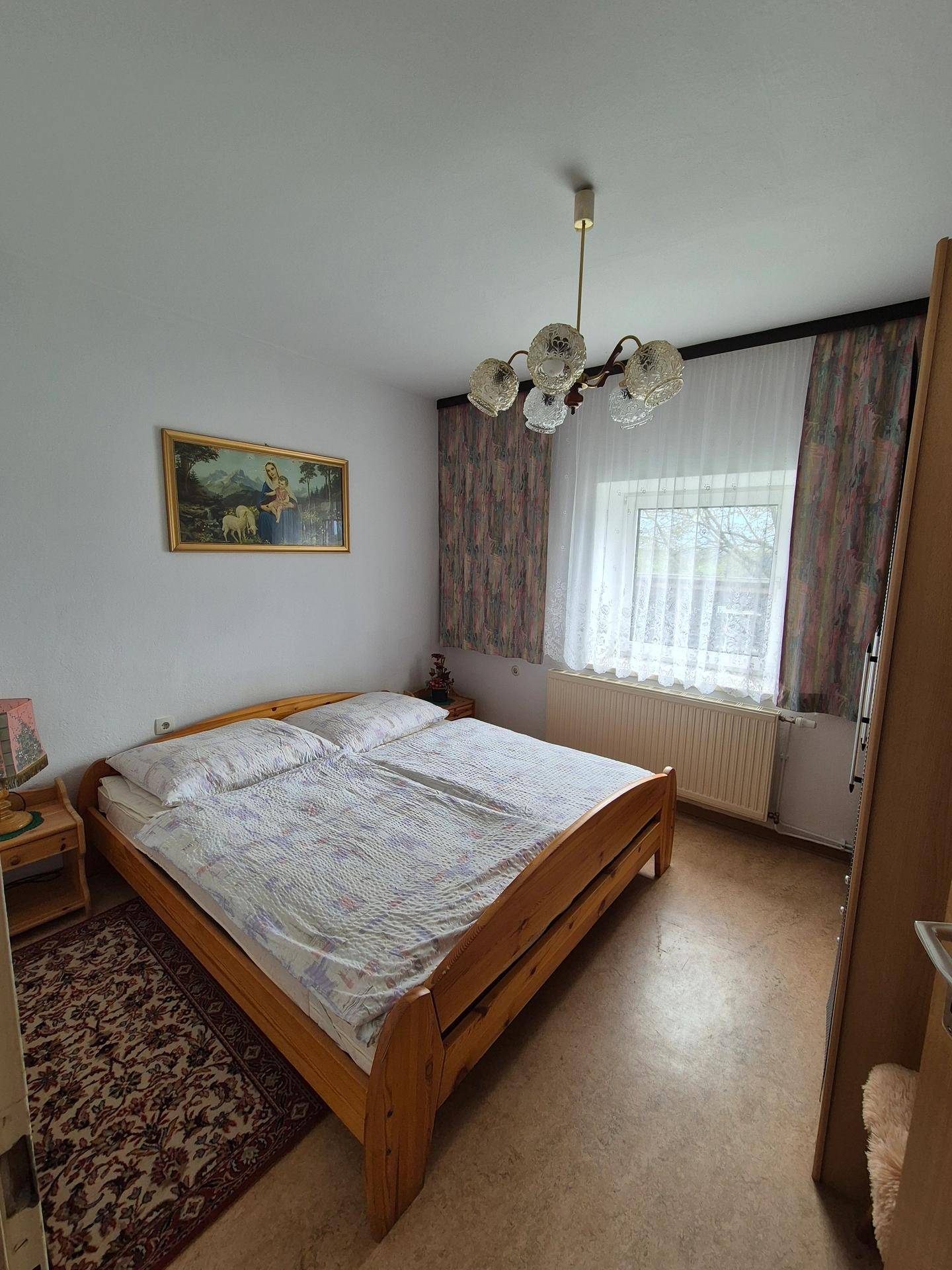 Schlafzimmer 1