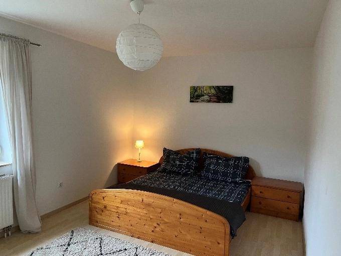 1. Wohneinheit - Schlafzimmer Ostseitig2.jpg