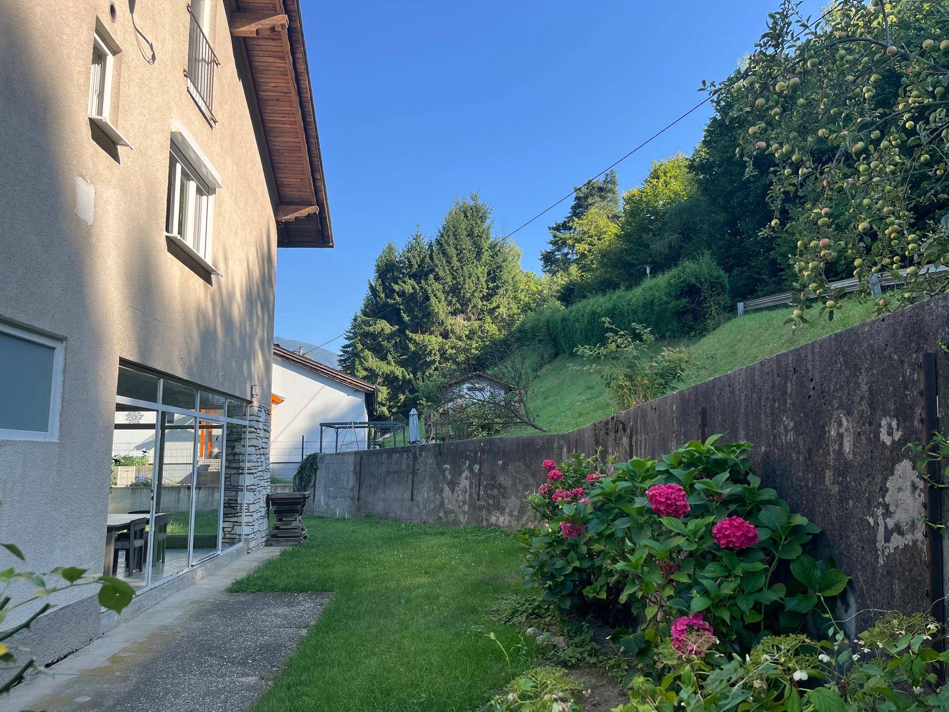 Haus Außenansicht2.jpg