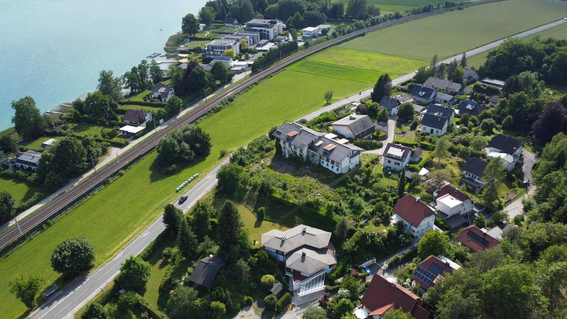 Einzigartiges Grundstück mit wunderschönem Blick über den Wörthersee (Provisionsfrei) - Ansicht 3