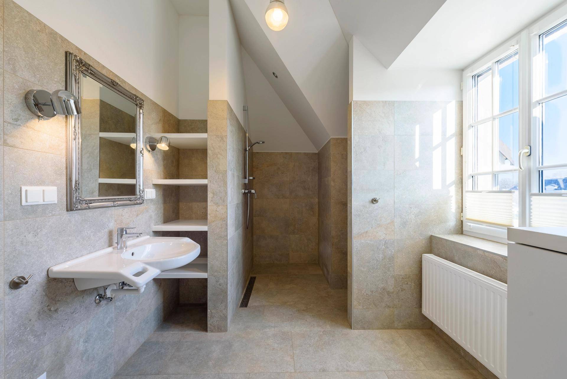 Badezimmer OG