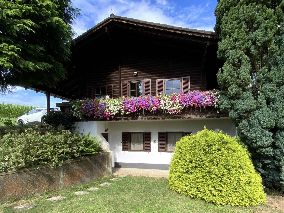 Foto Haus Loipersdorf aussen.jpg
