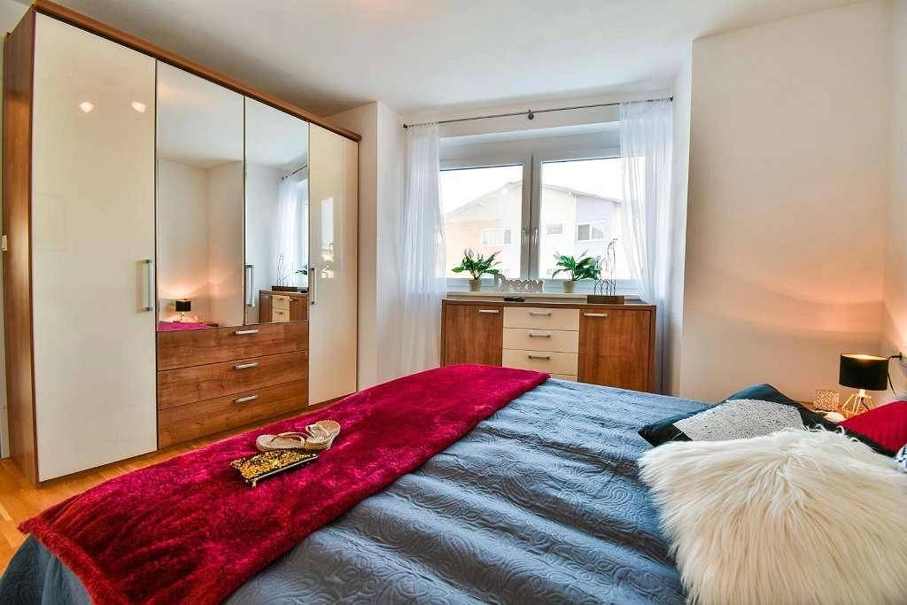 Schlafzimmer.jpg