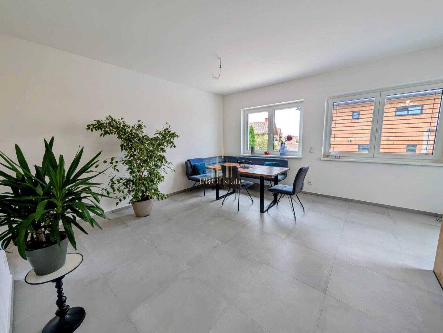 Neuwertiger Bungalow in Peuerbach: 4 Zimmer, Pool, Terrasse – Ihr Traumhaus wartet! - Ansicht 4