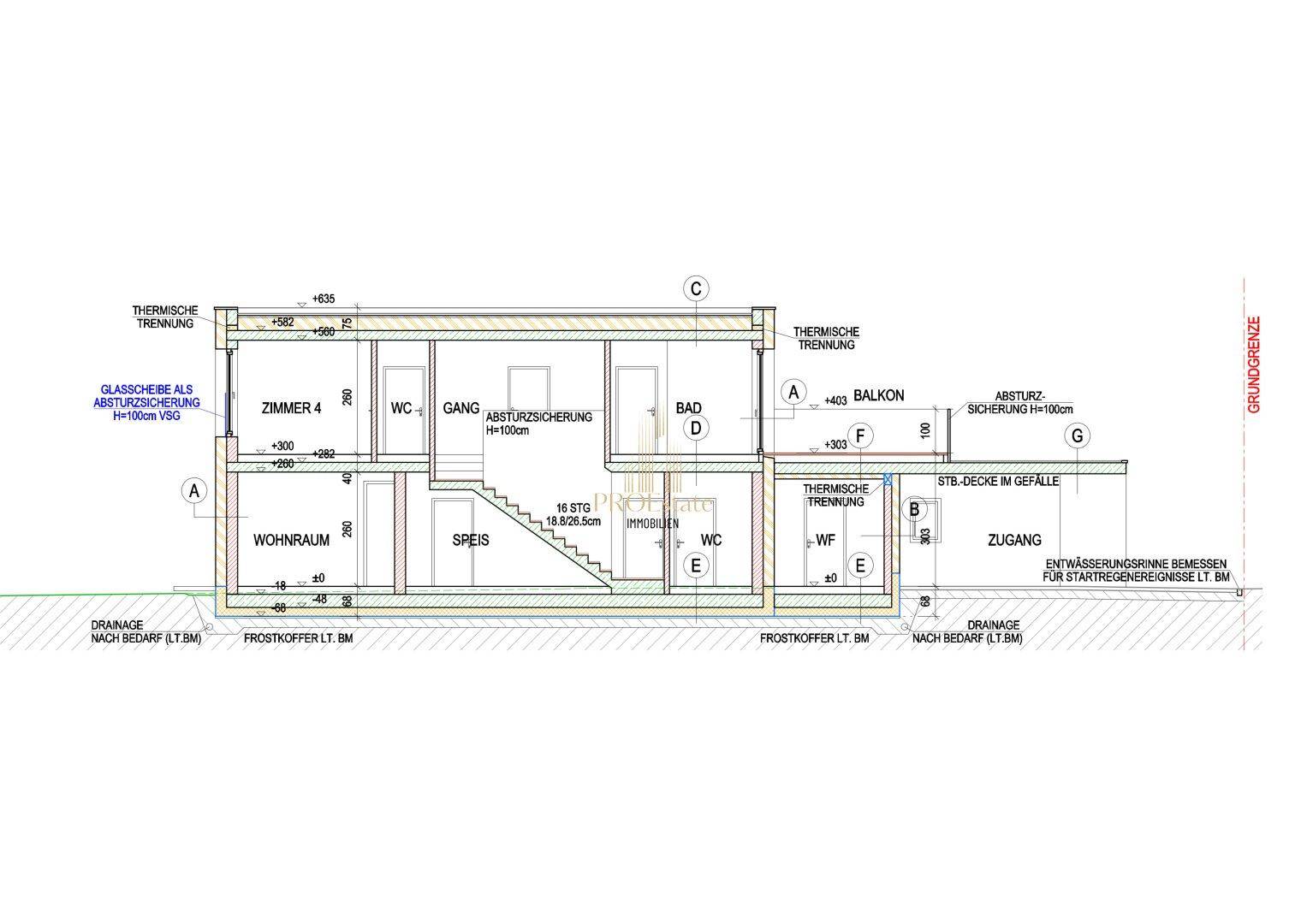 Architektonischer Schnittplan zeigt die Raumaufteilung über zwei Etagen mit Balkon und WC.