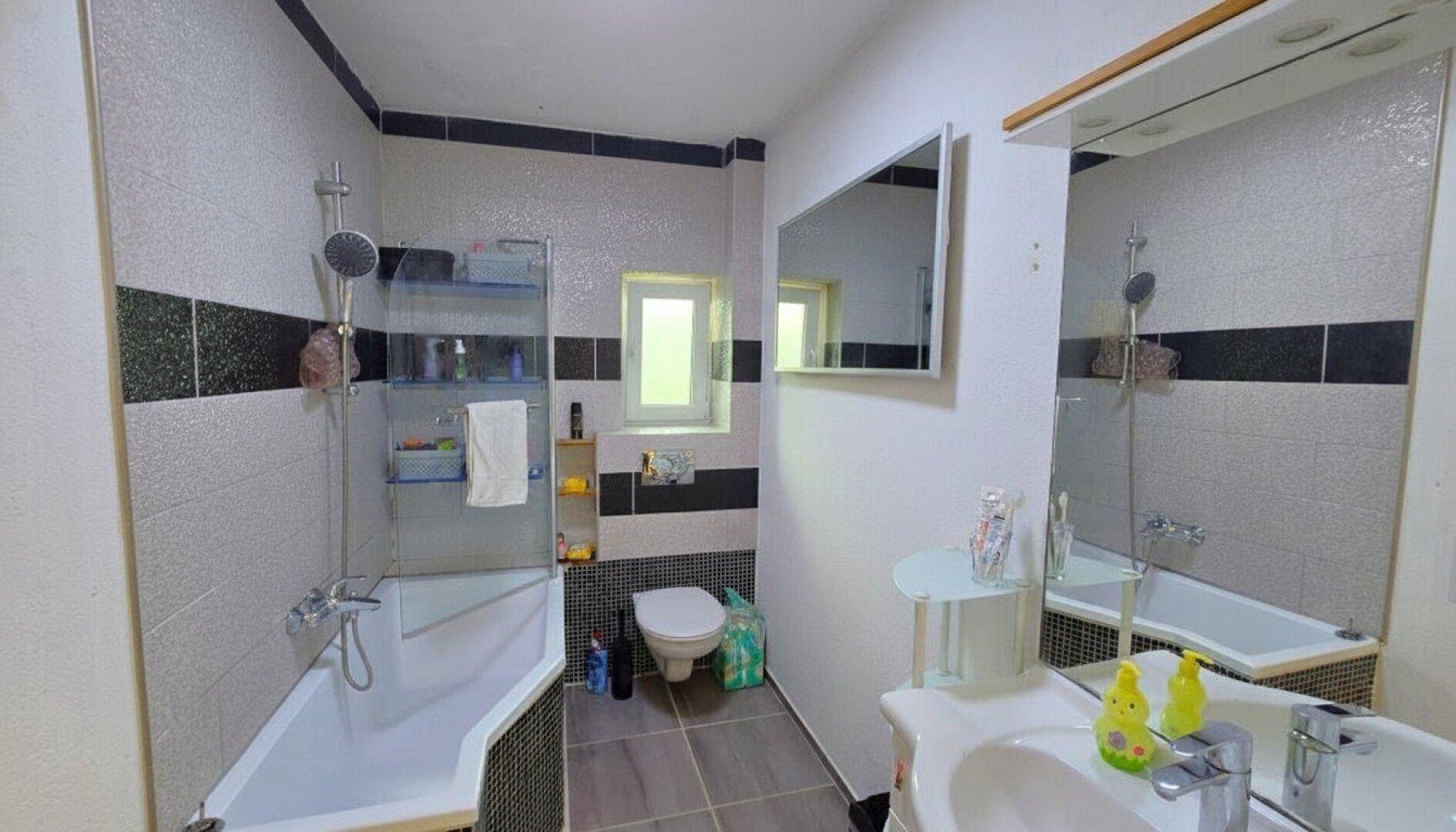 FamilienTRAUM mit Wohlfühlgarantie | 2014 saniert | 676m² Grundstücksfläche – další