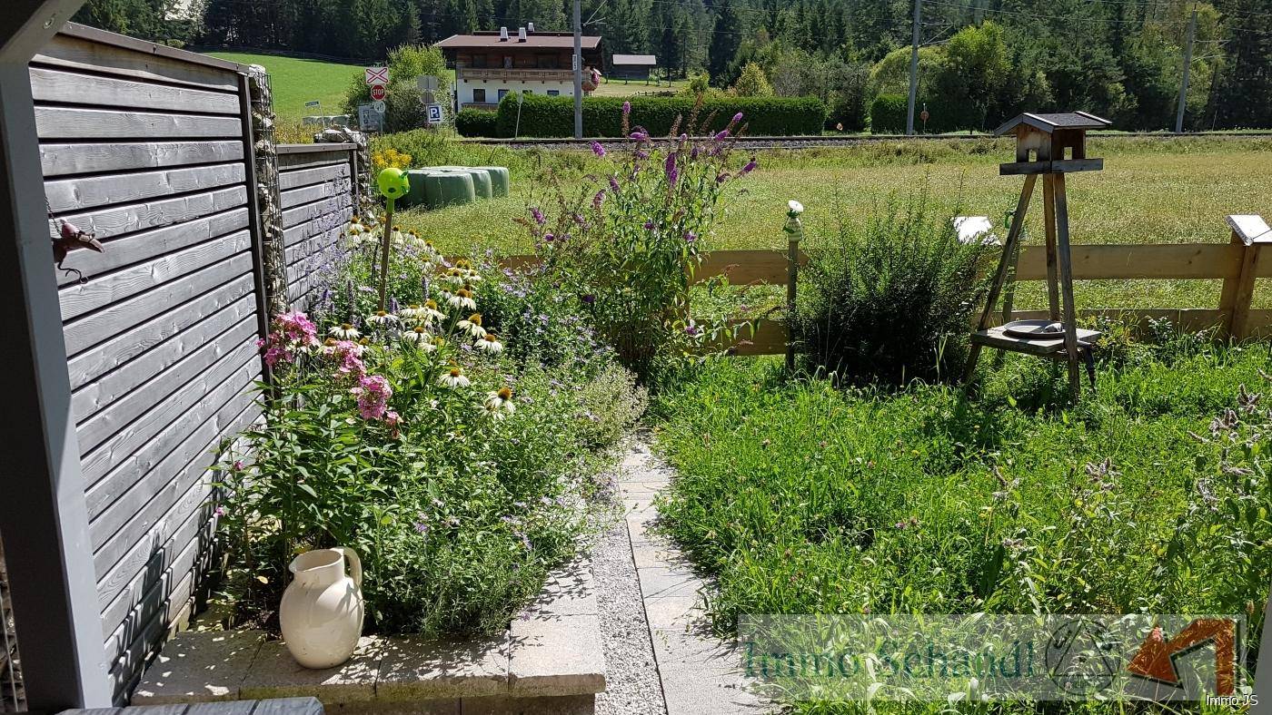 8-Garten-01-