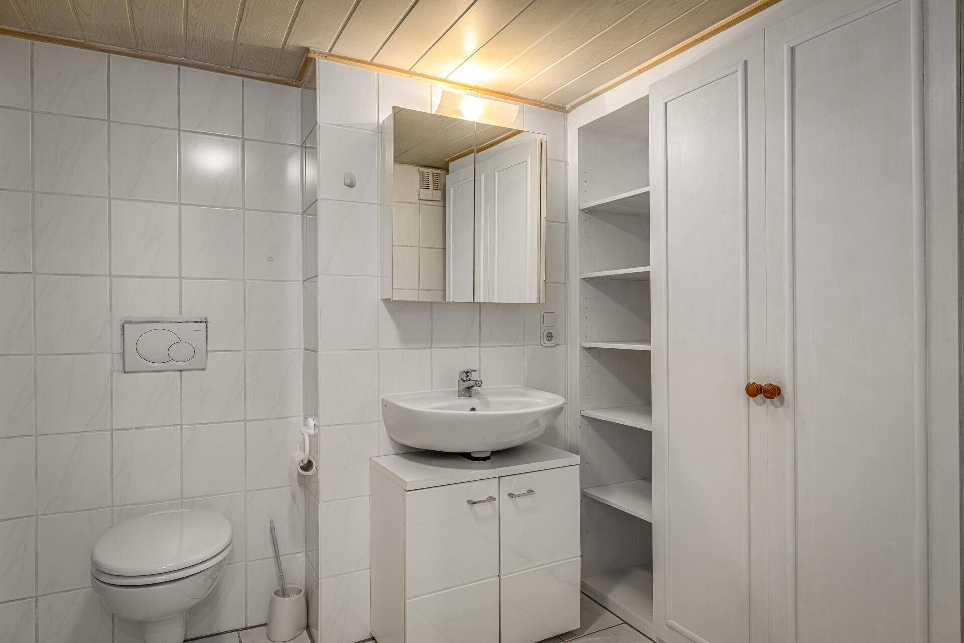 Bad Apartment EG