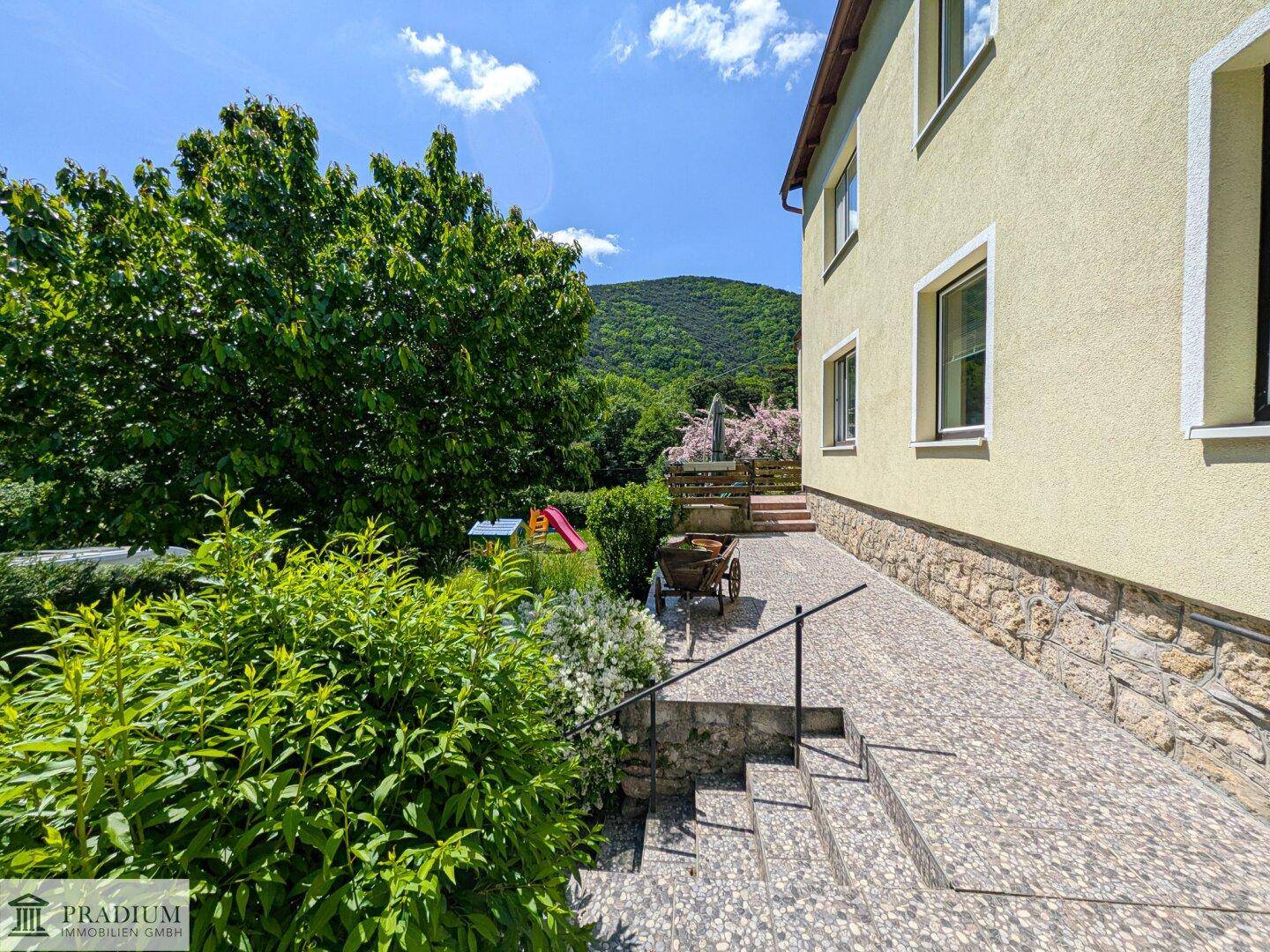 Sommerfrische - Perfektes 3-Parteienhaus mit 2 Terrassen und 7 Zimmer – pohled 4