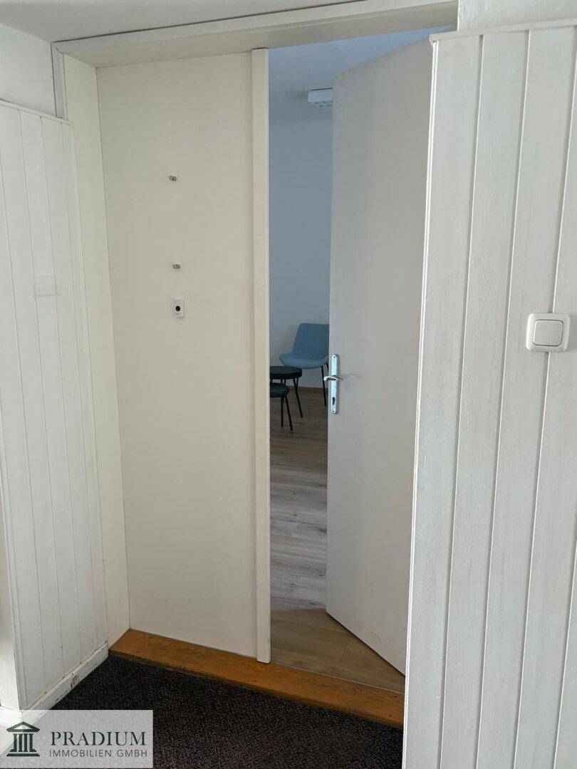 Charmantes Anlegerbüro in historischem Zinshaus in Bruck an der Leitha - Ansicht 4