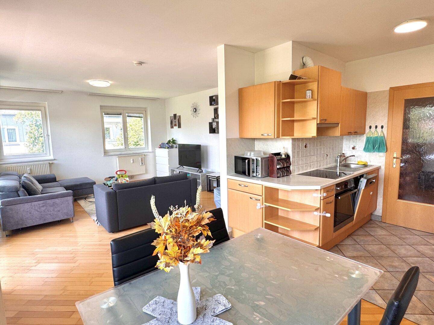 Schöne Wohnung mit großem Balkon in ruhiger Lage - Ansicht 6