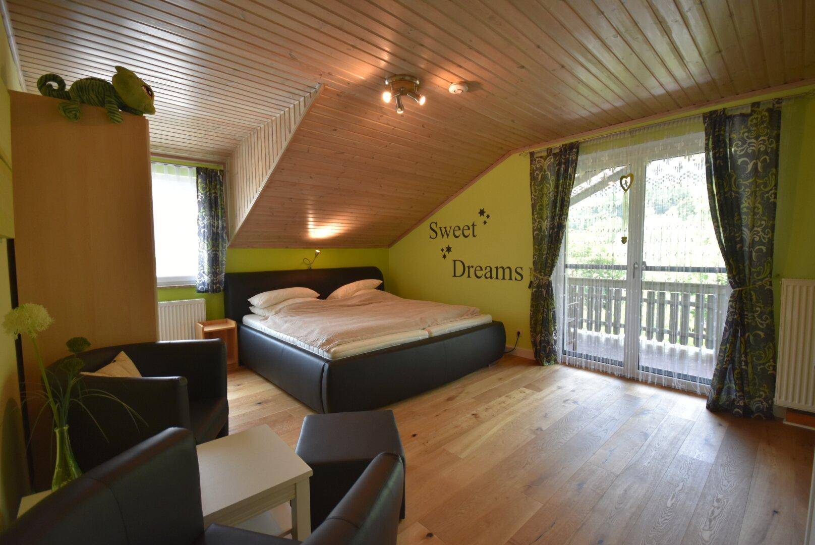 OG Schlafzimmer II