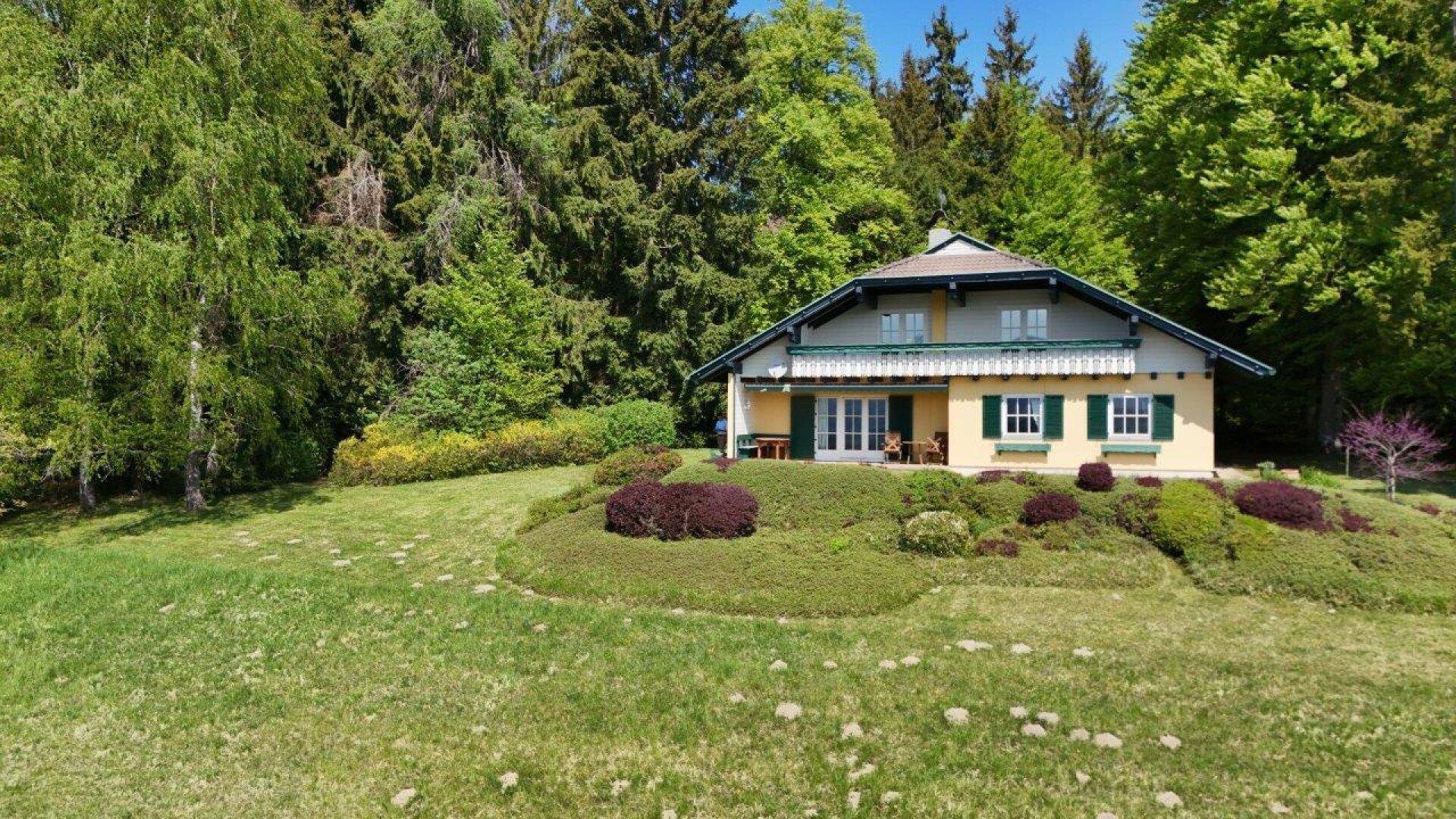 Exklusiver großzügiger Baugrund mit Wohnhaus und Panoramaseeblick - View 4