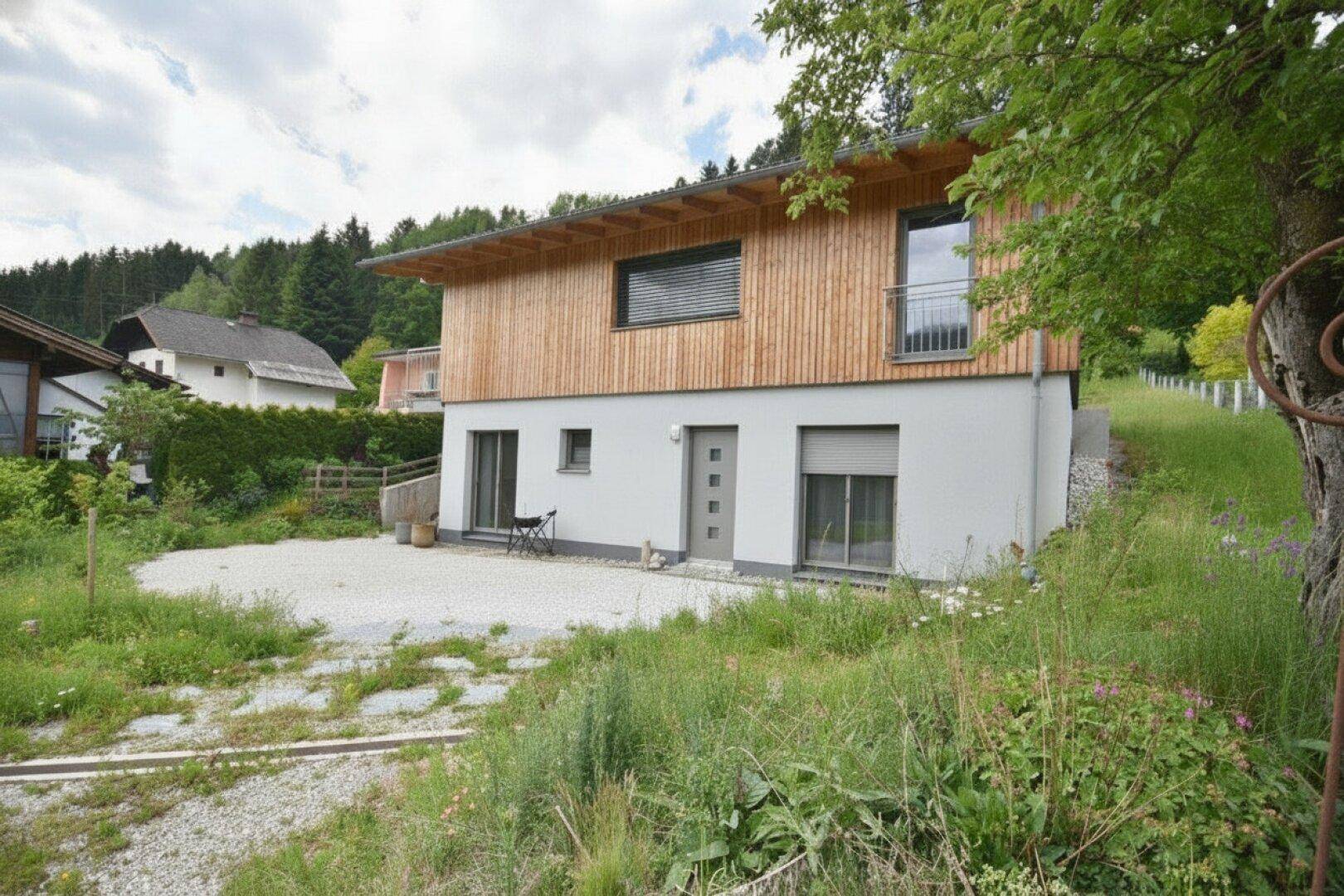 Neuwertiges Wohnhaus mit Panoramafernsicht im Maltatal - Ansicht 2