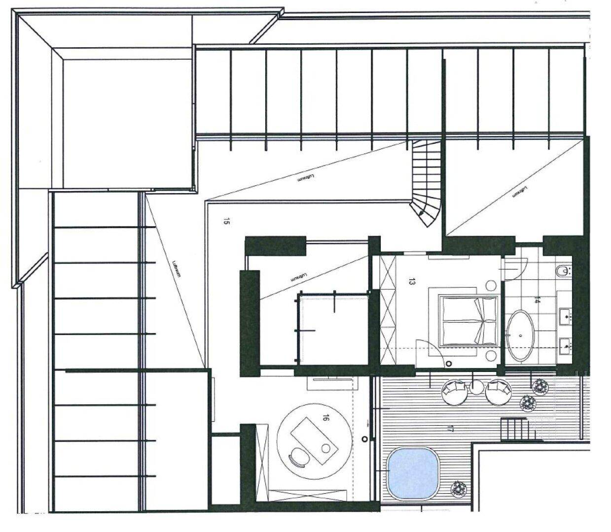 Grundriss der oberen Ebene mit Schlafzimmer, Bad, Ankleidezimmer und einer Terrasse mit Whirlpool.