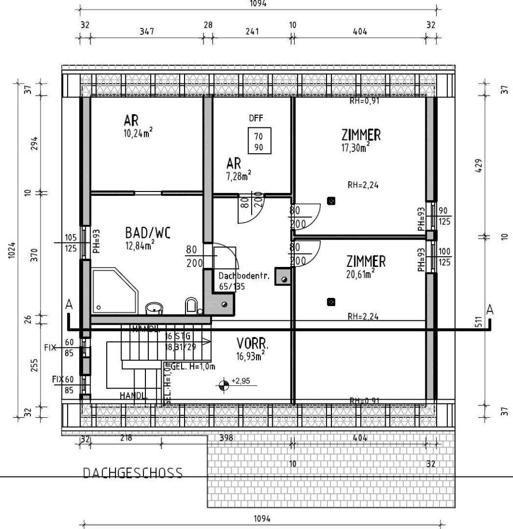 Grundriss des Dachgeschosses mit Schlafzimmern, Bad und Vorraum.