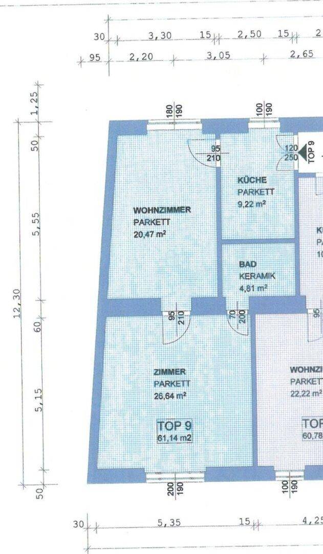 Grundriss der Wohnung TOP 9 mit Wohnzimmer, Küche, Bad und Zimmern.