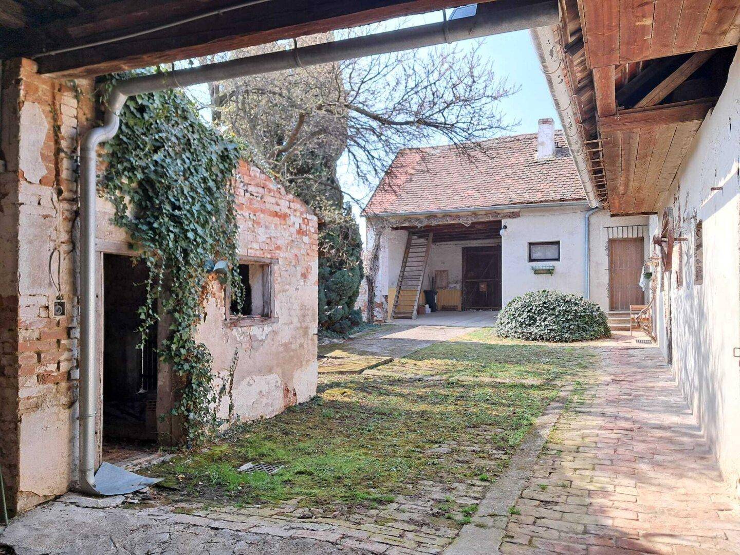 [Kaufanbot erhalten] Preiswertes Bauernhaus in Patzmannsdorf – ideal für Selbstverwirklicher! - Ansicht 3