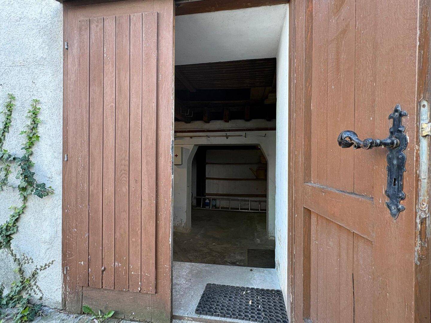 Große Fläche für Heimwerker, Bastler oder Lagerzwecke im Zentrum von Mistelbach ! - Ansicht 3