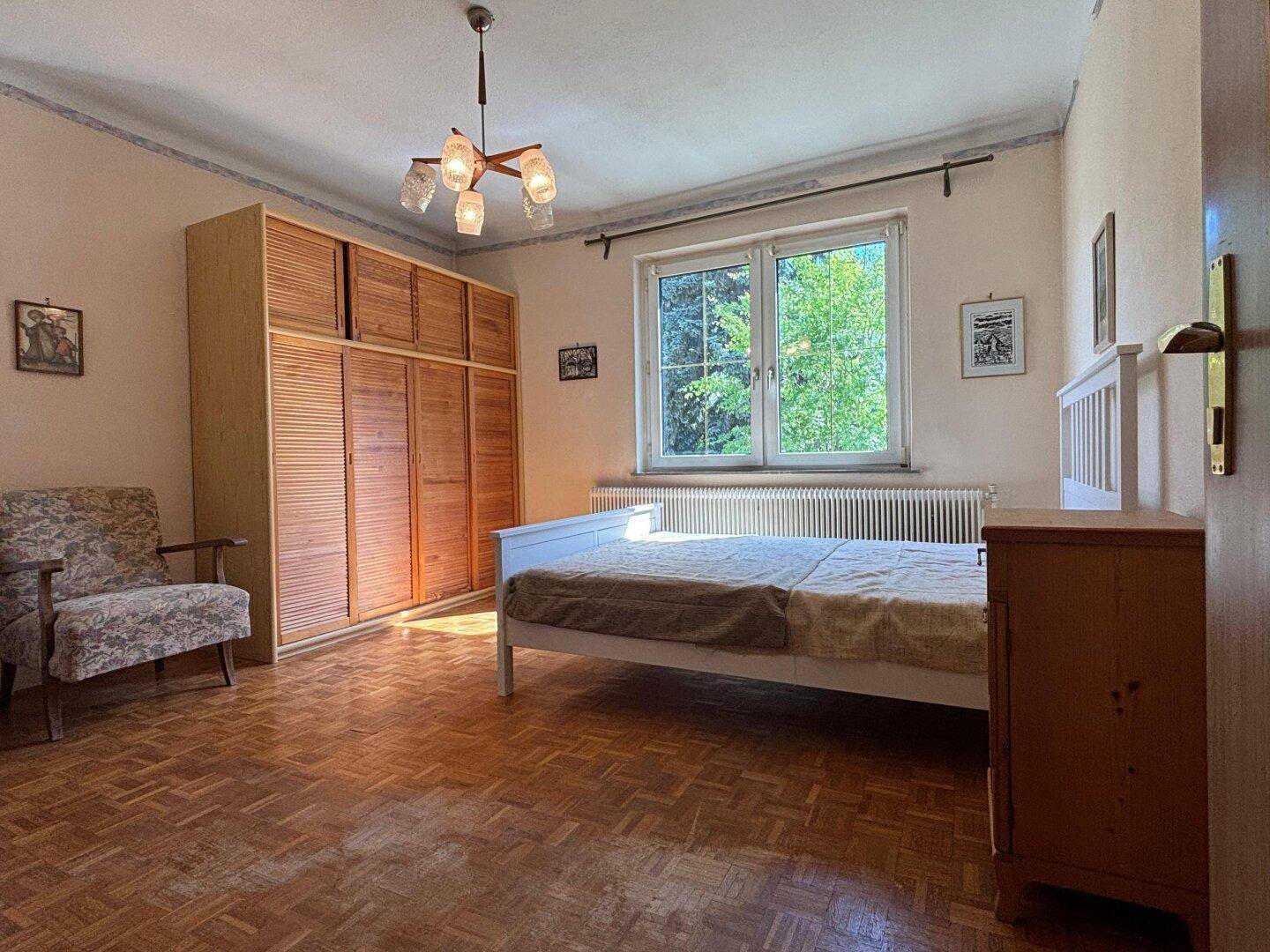 Großes Einfamilienhaus mit 2000m² Grund, Garage &amp; 5 Schlafzimmer in 2164 Neuruppersdorf! - Mehr