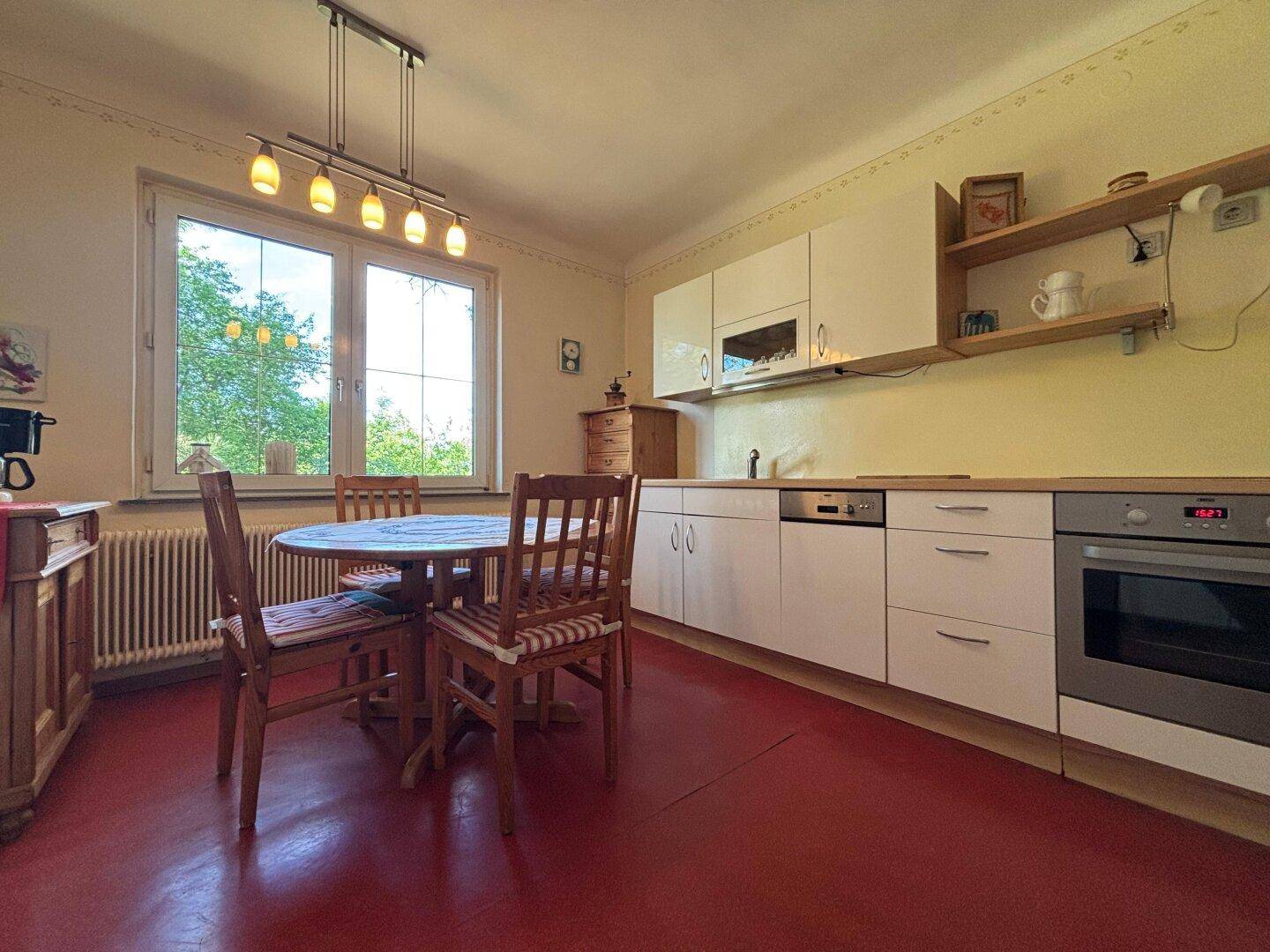 Großes Einfamilienhaus mit 2000m² Grund, Garage &amp; 5 Schlafzimmer in 2164 Neuruppersdorf! - Ansicht 2