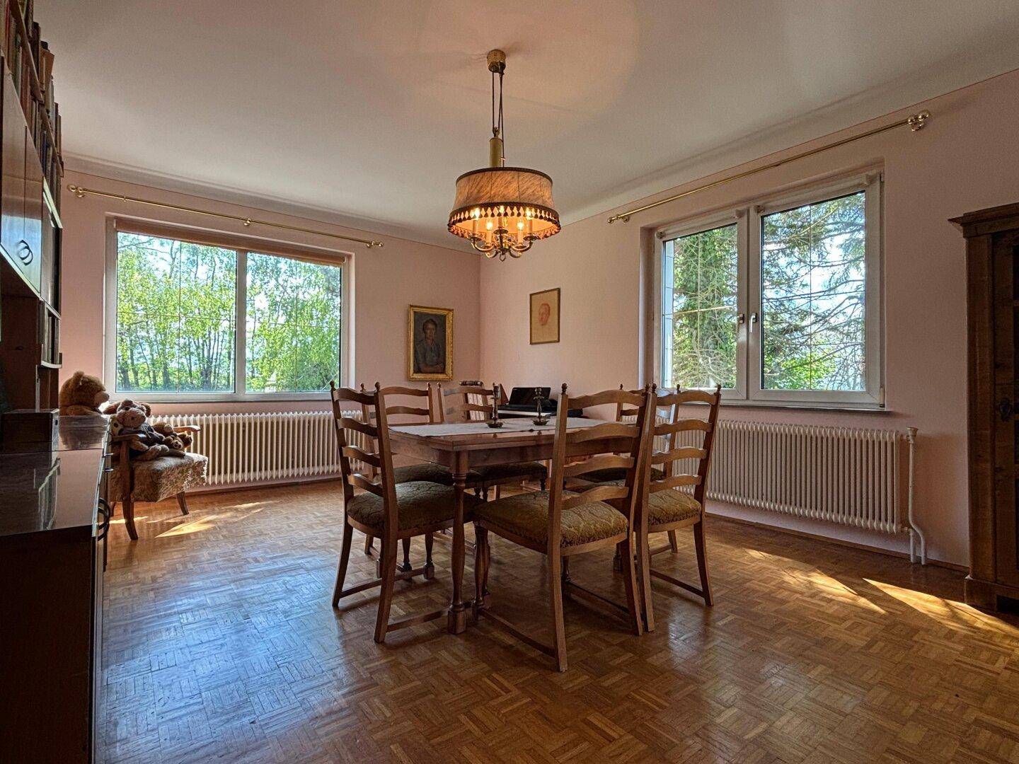 Großes Einfamilienhaus mit 2000m² Grund, Garage &amp; 5 Schlafzimmer in 2164 Neuruppersdorf! - Ansicht 4