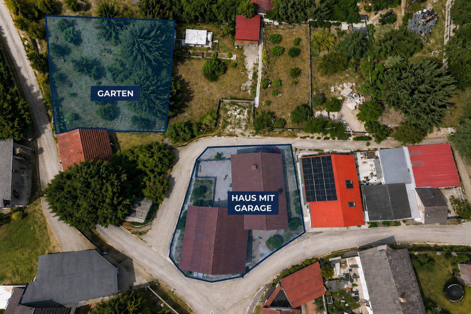 Übersichtliche Luftaufnahme des gesamten Anwesens mit markiertem Hausbereich und separatem Garten.